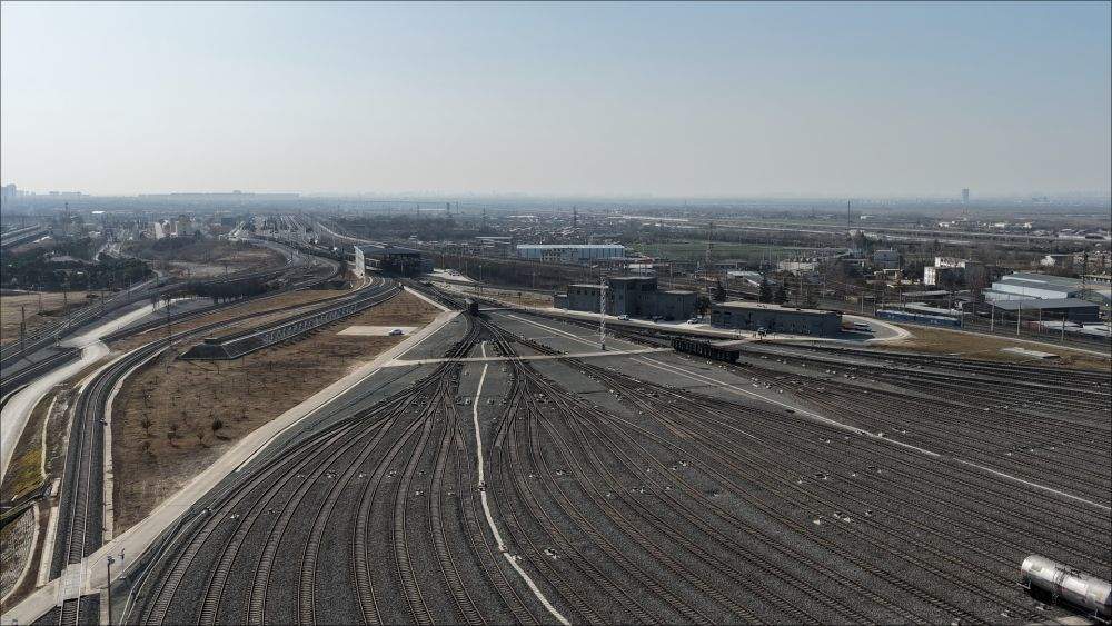 新春走基层｜火车站地下的“空气守护者”