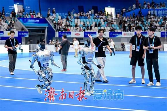 项目引擎轰鸣 万亿之城再越新峰