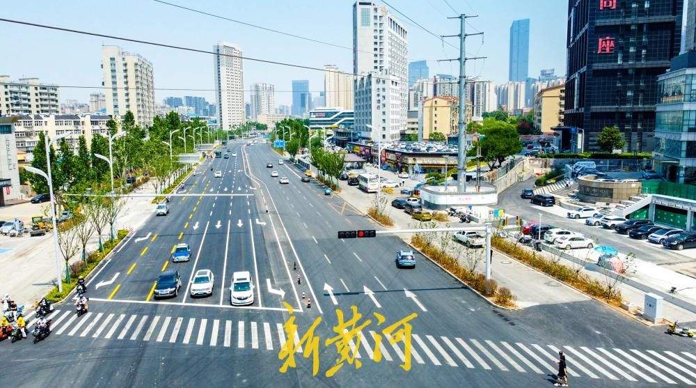 告别“堵点”！工业南路地铁站点段恢复双向十车道通行