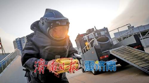 济南公安：数九寒冬至 秣马练兵时