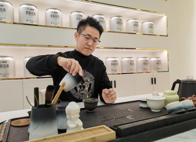 融媒·画像丨“让喝茶成为一件很酷的事儿”
