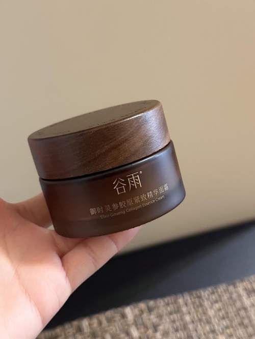 别再看单一功效了！2025年抗老面霜终极趋势：“双效黑马”如何实现1+1>2？