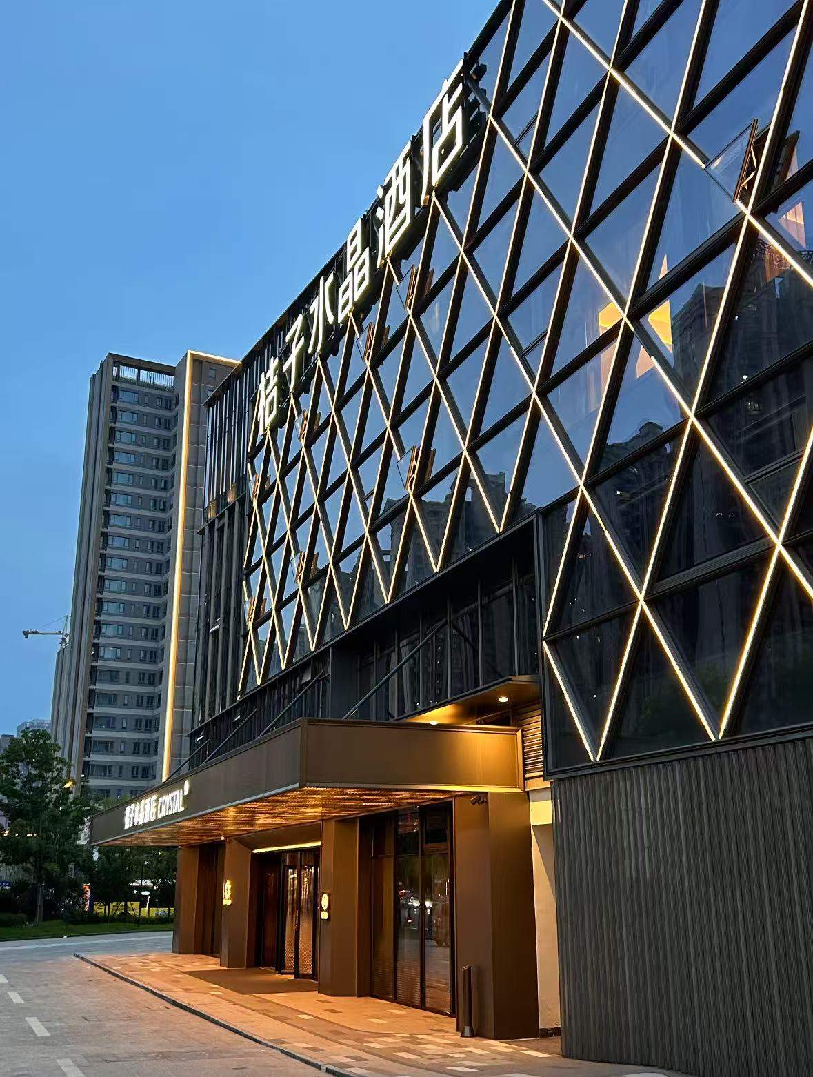 2026酒店怎么订便宜？周末临时订酒店民宿怎么捡特价优惠房？同程酒店大额优惠券口令领取入口