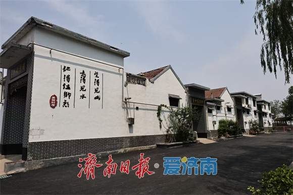 城“新”乡“兴”向未来｜走进章丘：万亩“稻荷”走上致富路 小山村何以“大”蜕变？