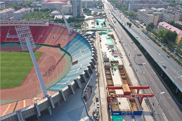 项目强省会丨济南地铁4号线省体育中心站主体已完工，施工进入后期