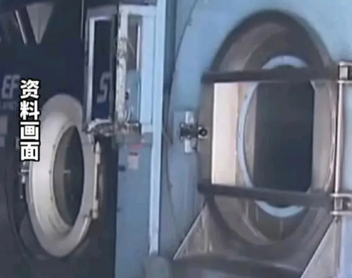 日本2名男子将50岁智障同事放洗衣机 原因让人无语！