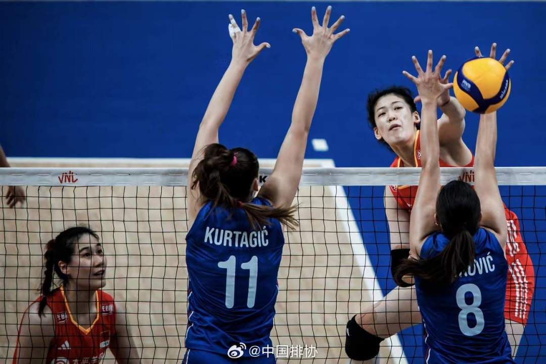 世联赛巴西站:中国女排3比1逆转塞尔维亚女排