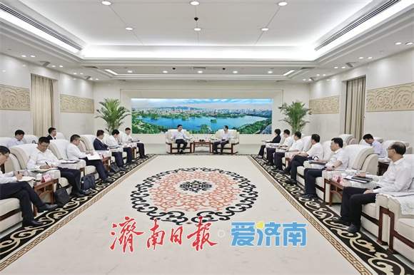 刘强会见中国建设银行客人
