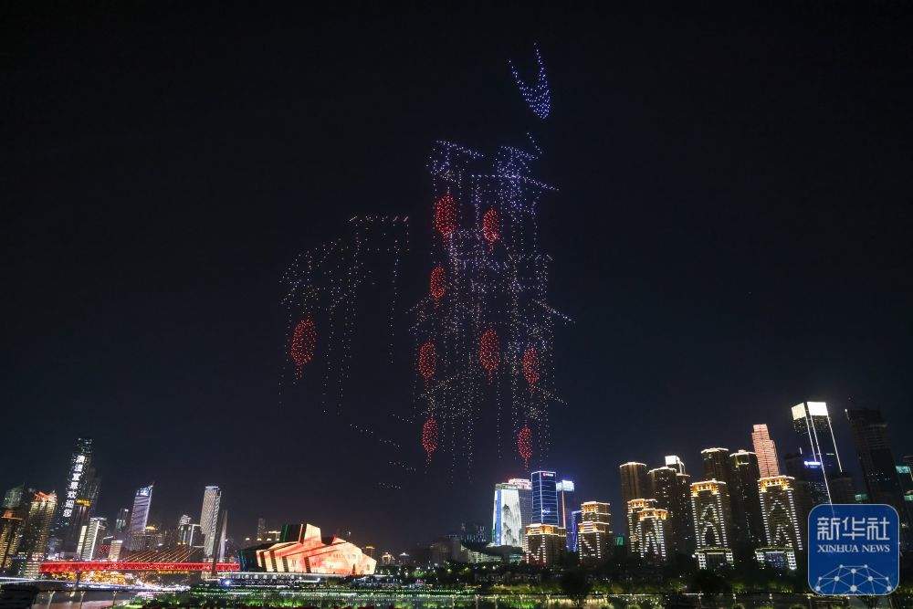 “五一”假期游 越夜越精彩