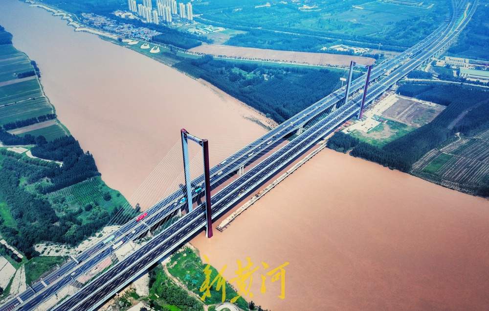 项目强省会｜京台高速公路齐济段改扩建项目黄河特大桥顺利完工
