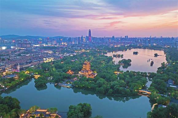 创新涌动，大城能级跃升