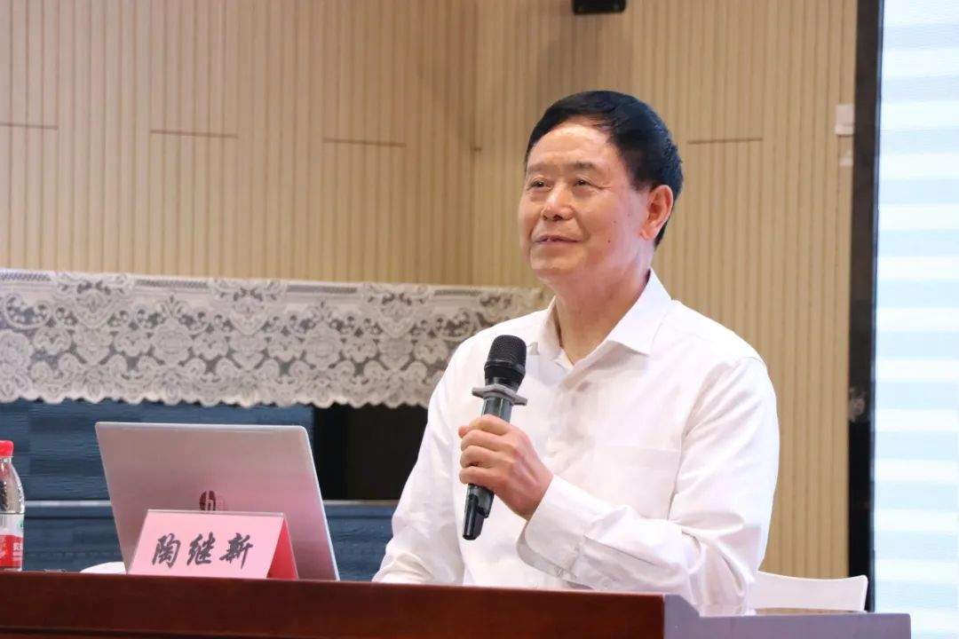 【三引导行动】济南高新区东城逸家小学“逸家好家风八大行动”成果展示 暨家风教育研讨会