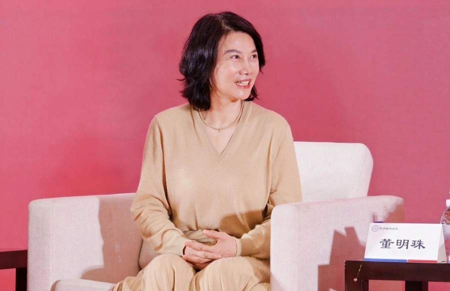 孟羽童透露明年将出国留学，否认与董明珠“互撕”