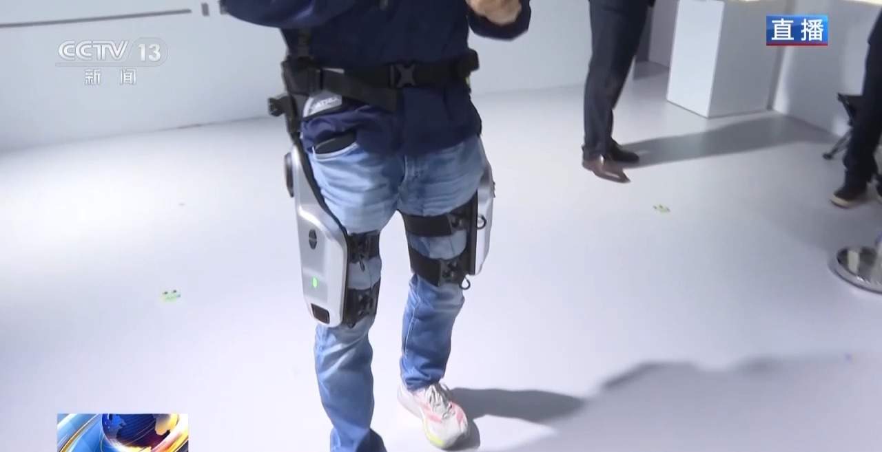 智能眼镜成摄像装备 在乌镇感受AI新应用