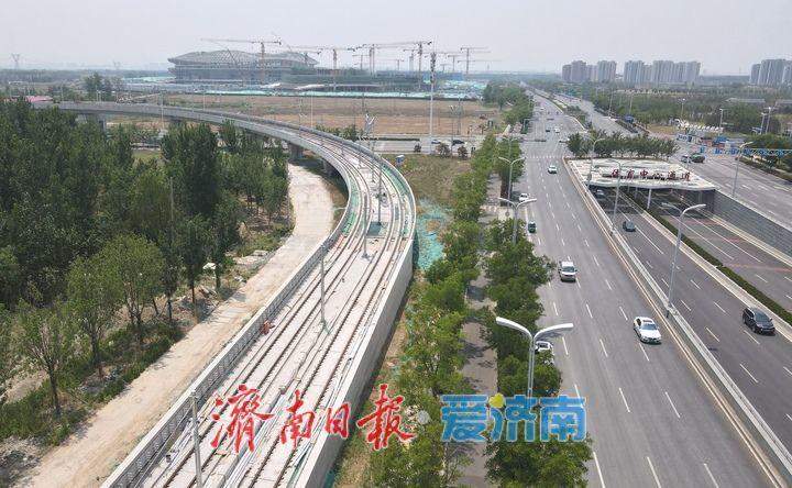 项目强省会｜济南轨道交通济阳线黄河北高架段双向铺轨