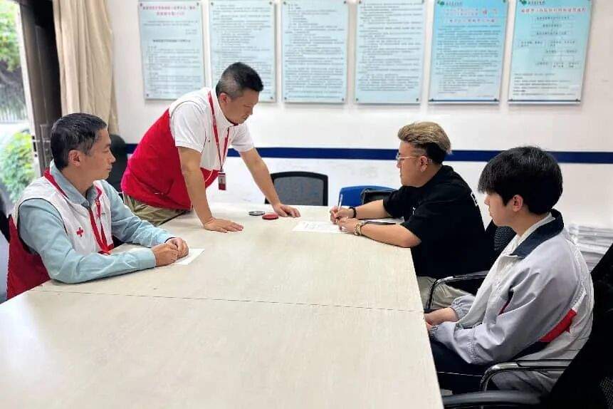 母亲节前夕，这位爱笑的妈妈留下了最后的“礼物”