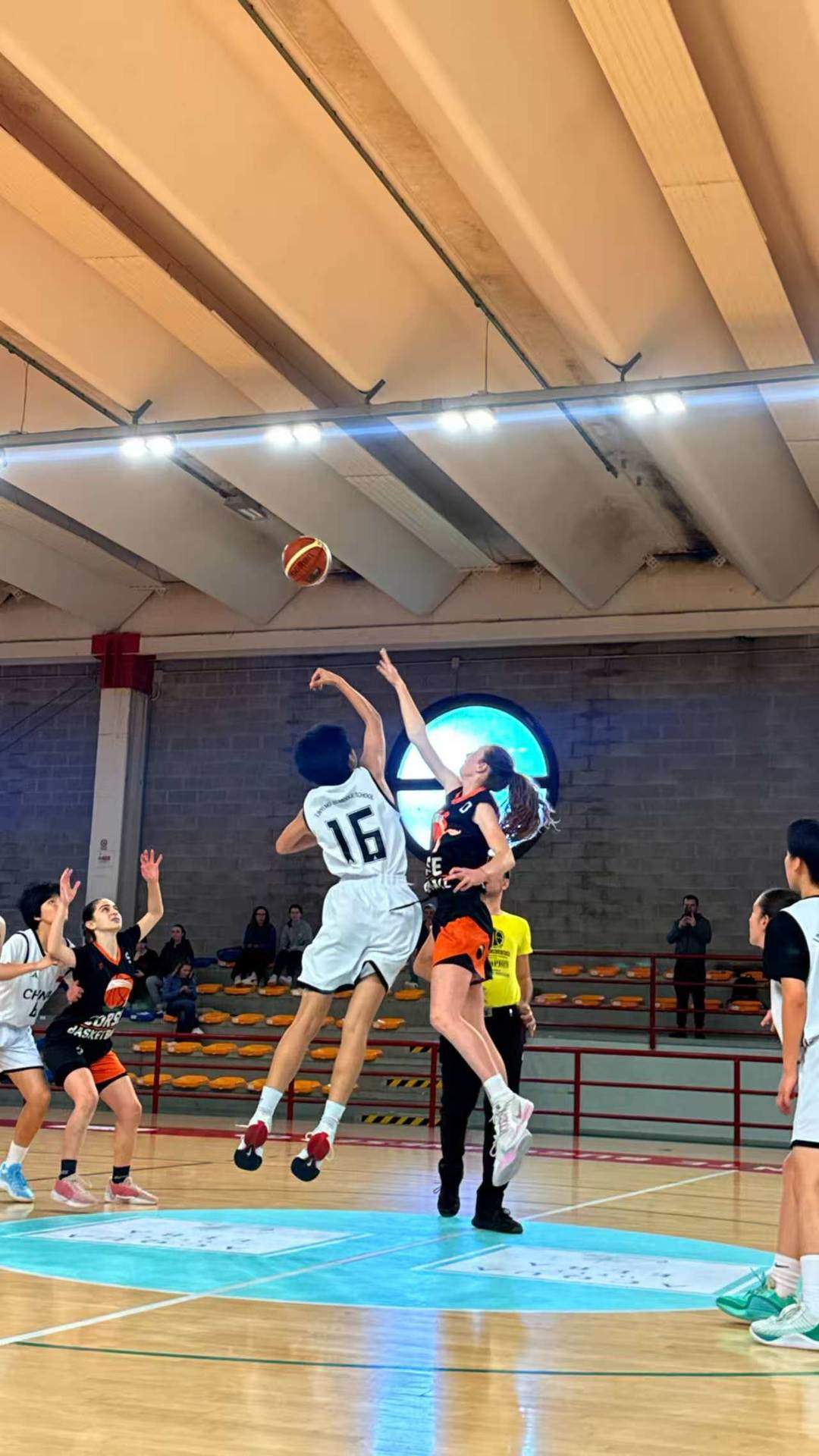 临沂第三十五中学U15女篮获欧洲青少年篮球锦标赛冠军