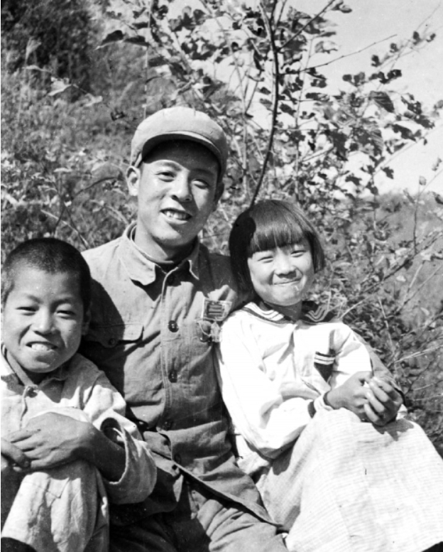 戎装照