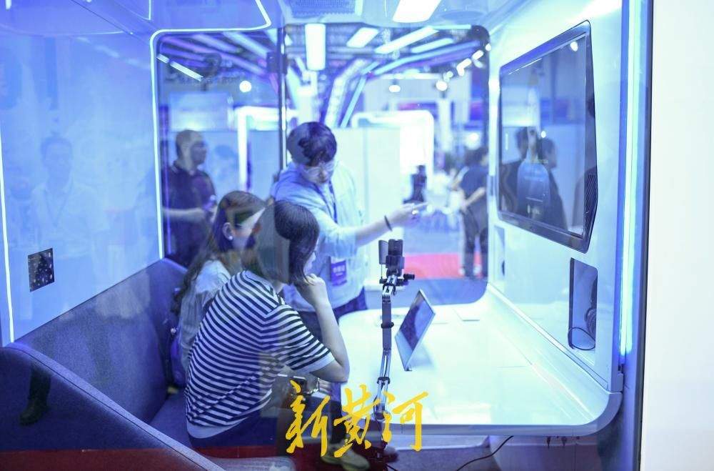 AI新产品成数博会亮点，助力教育场景应用发展