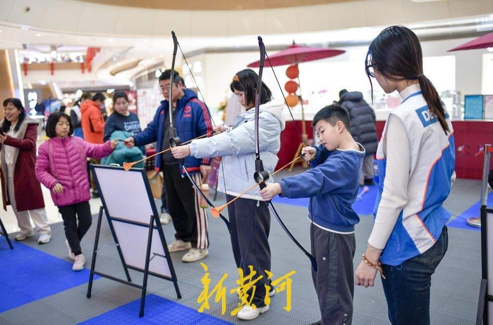 冰雪消费季 “冰雪进商圈” 第二站启幕 解锁冰雪新体验