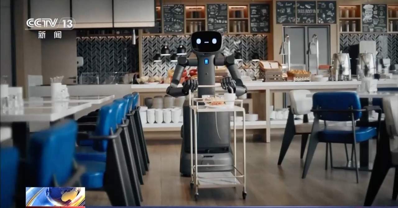 全球首家机器人4S店开张！和汽车4S店有什么不同？