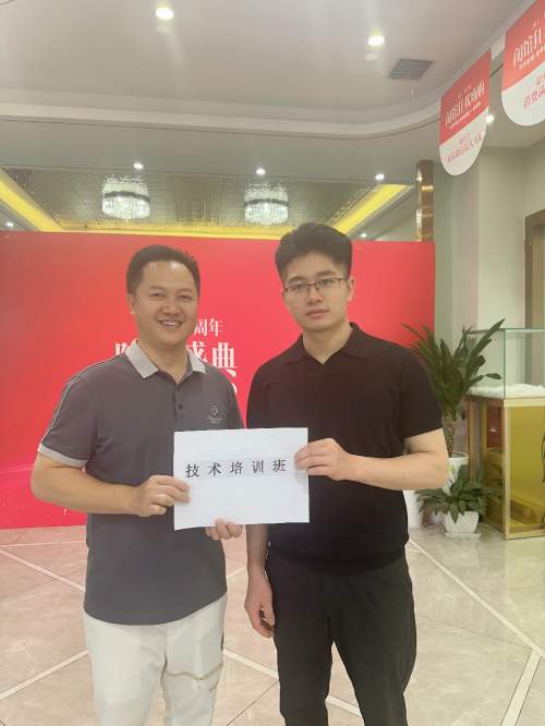 专注“背”后健康与美学，罗健辉：以“辉氏混元刀”微创技术重塑天鹅颈