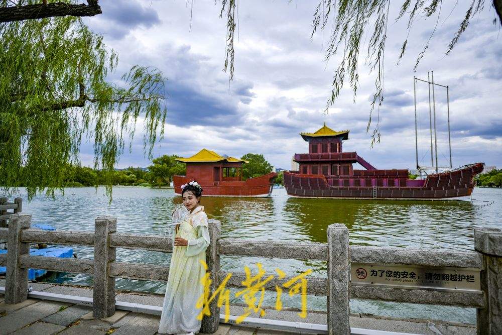 一年四季 泉在济南｜云层瞬息万变 济南夏日凉爽伴云来