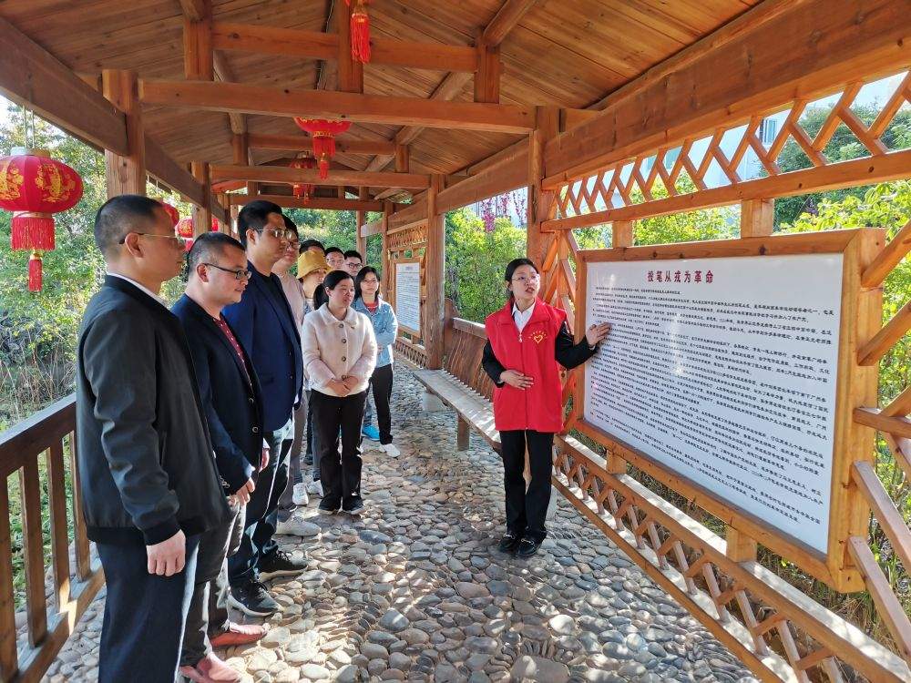 永远不要忘记老区，永远不要忘记老区人民