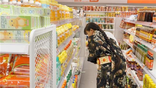 首倡消费平权，零食有鸣批发超市3000家门店数领跑硬折扣零售赛道
