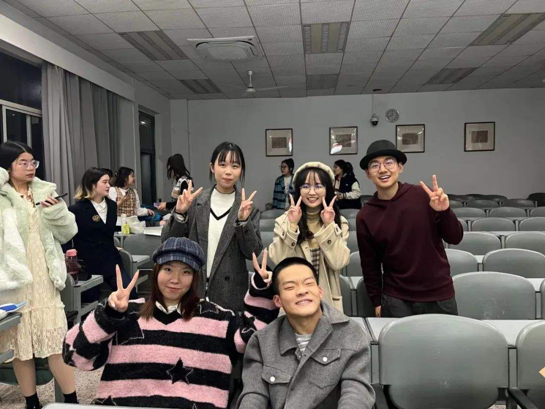 高考623分的脑瘫少年,毕业了!还保研了!