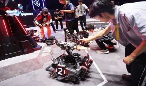 2026机甲大师超级对抗赛东部赛区开赛  32支高校战队泉城逐梦