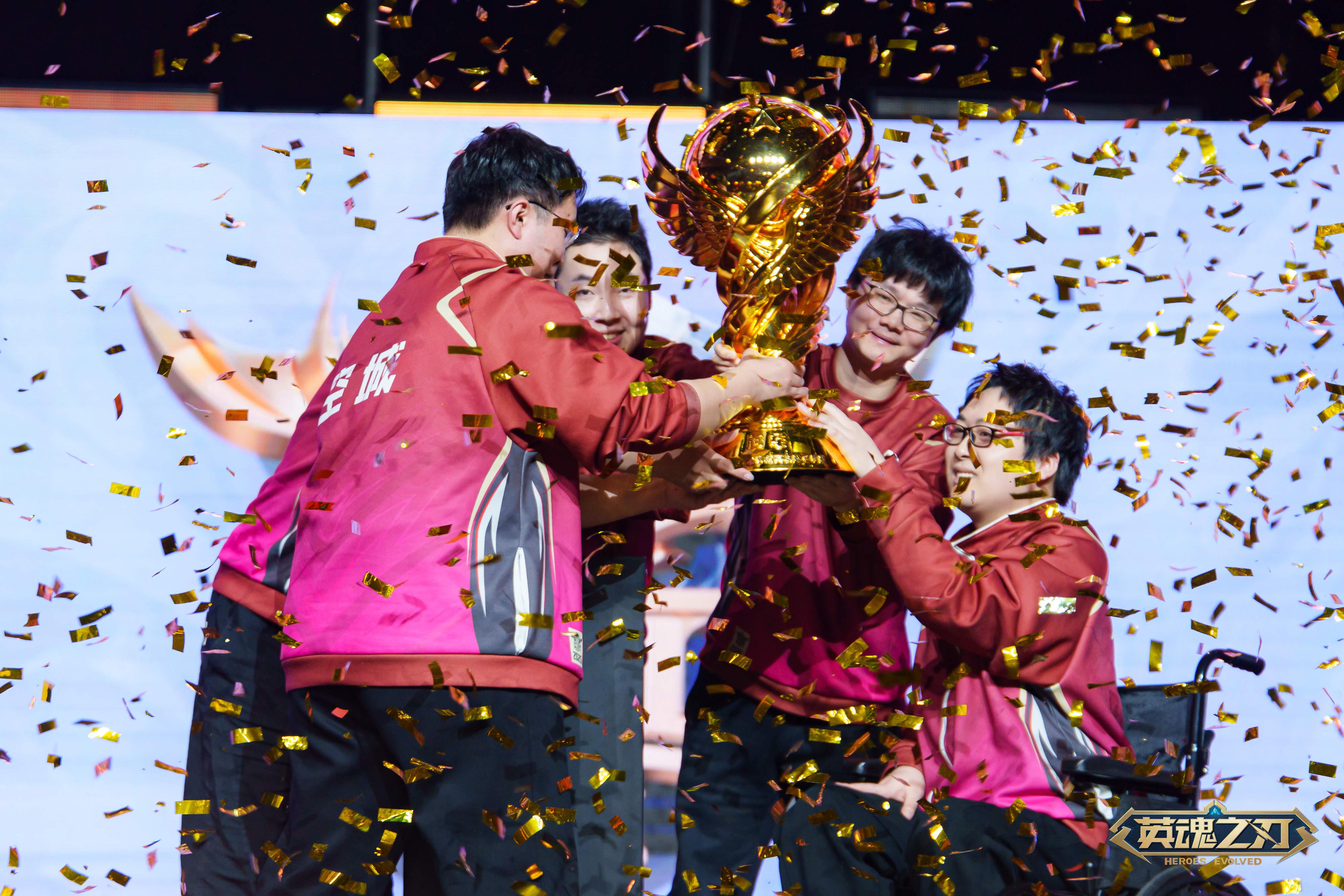 英魂之刃热血永不落幕！WDG力克YVT，总决赛全民见证巅峰时刻