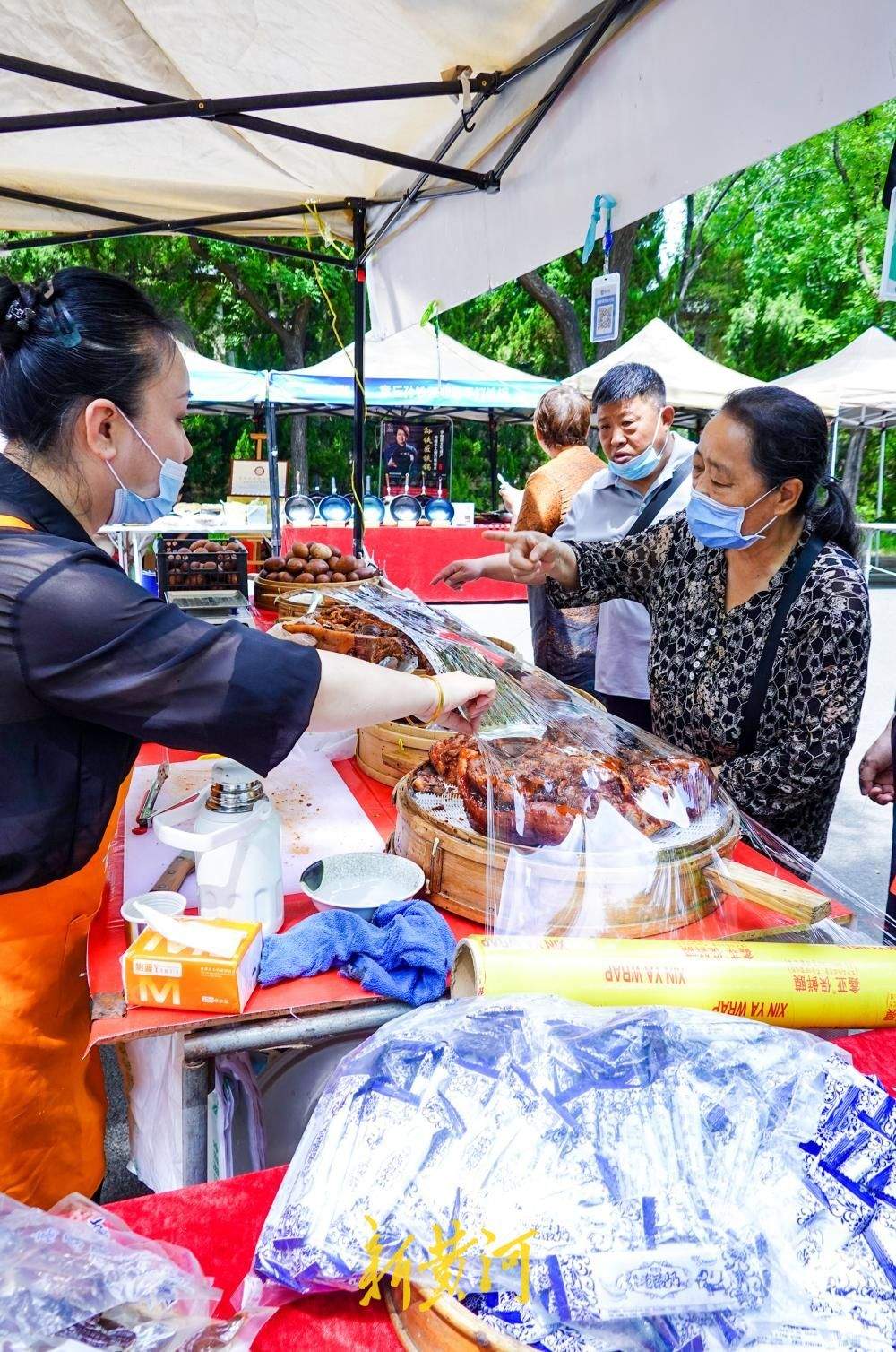 农广优品进社区，高素质农民培育成果亮相南郊宾馆