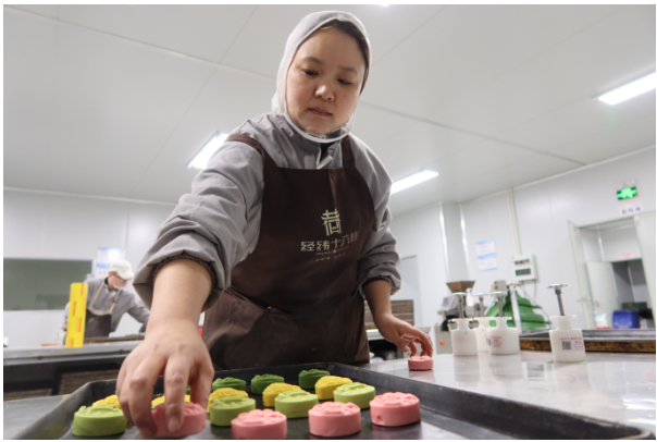 融媒·画像丨一个“点心匣” 装下半个“济南府”