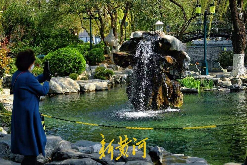 春雨过后 泉水欢腾