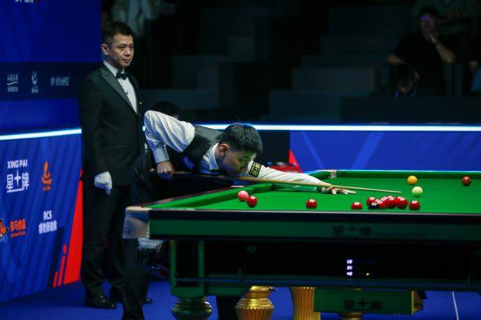 赵心童打出两次单杆破百 晋级斯诺克世界公开赛32强