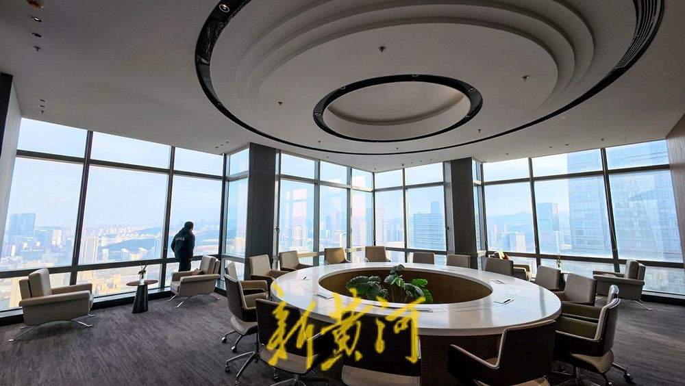 塔尖会客厅览尽城市风光 一窗看尽泉城古今