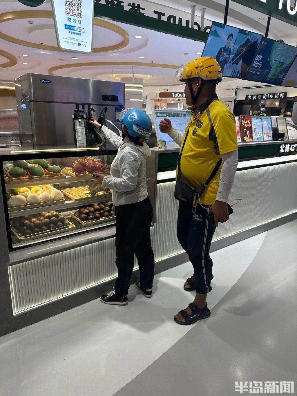 青岛一外卖小哥月入1万5！睁眼就开始跑，一天干13个小时