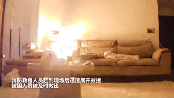 充电宝冒烟致航班返航 确保安全务必注意这几点