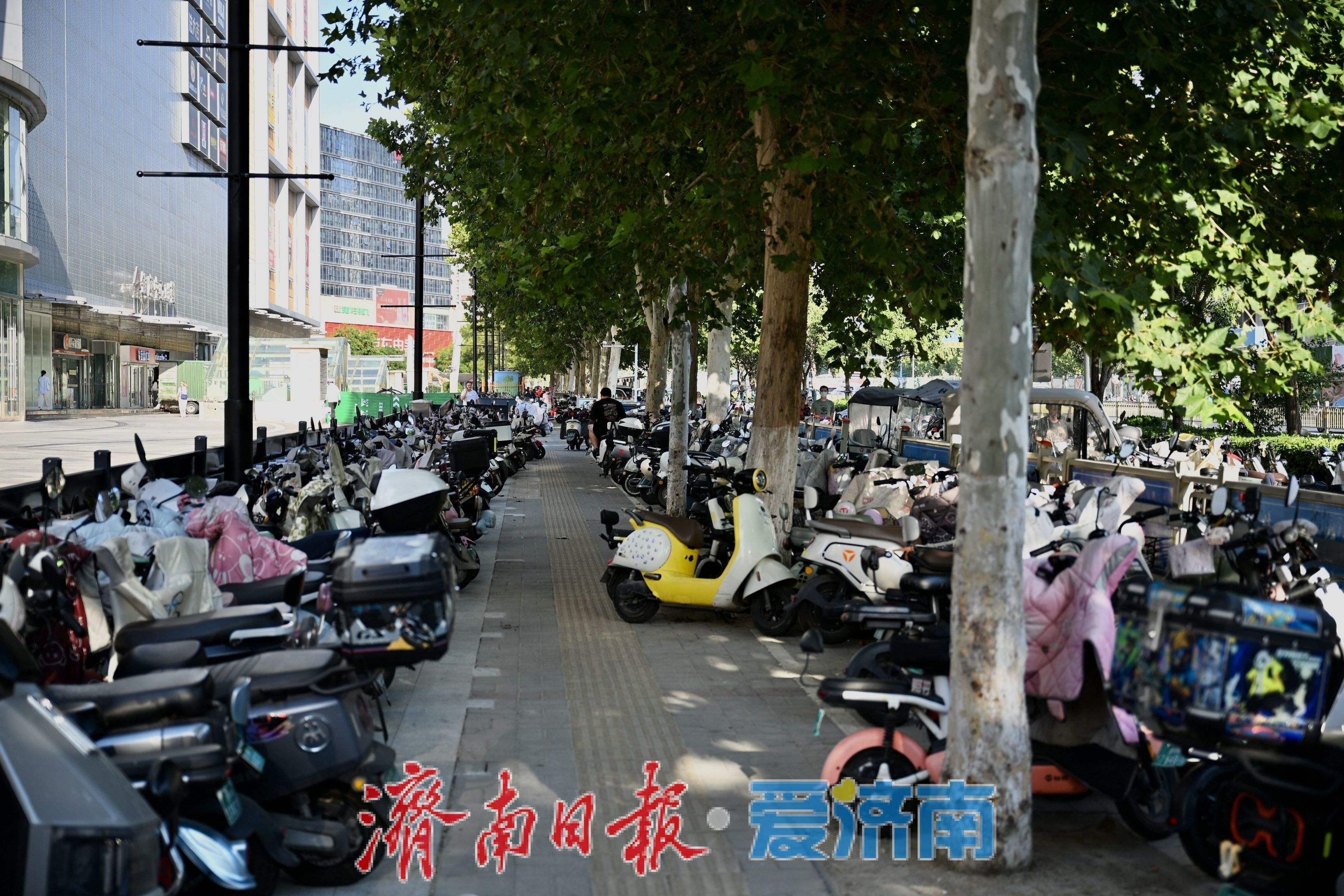 新增非机动车停车场，济南和谐广场纾解停车难题、焕新商圈出行环境