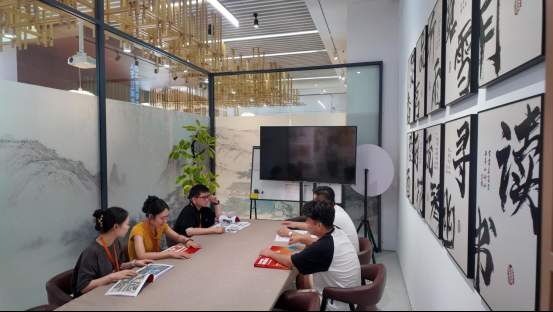 融媒·见证丨当学科藩篱、校际壁垒在这里被打破——咖啡香里酿新知