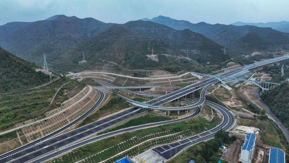 坦途贯海岱 大道气象新——交通强国山东示范区建设观察