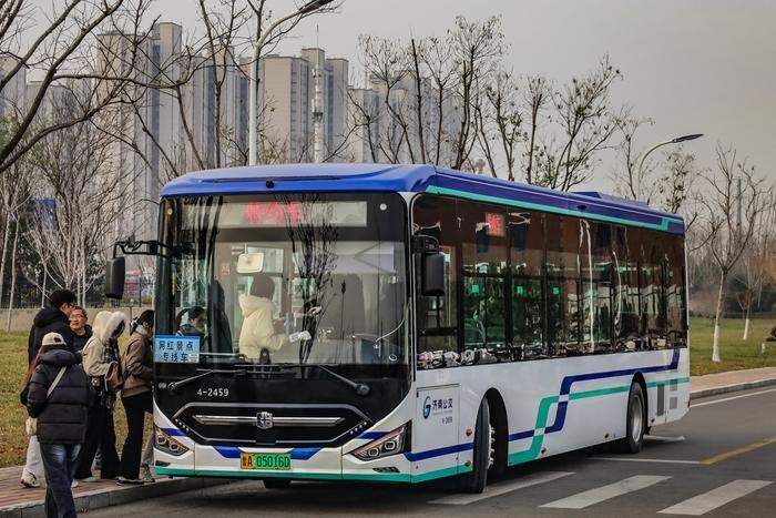 灵岩寺明水古城咋去 网红景点专线车来了