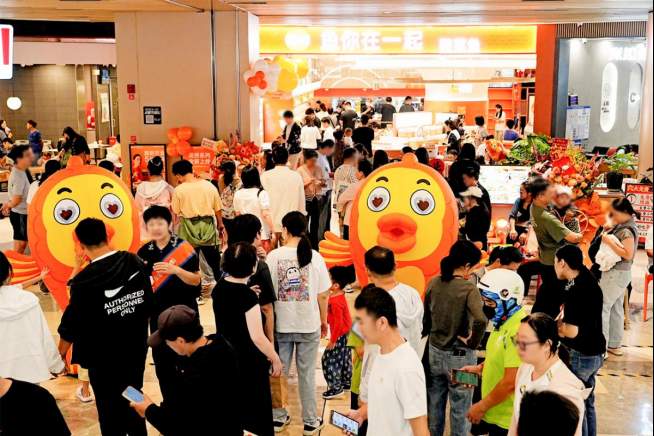 战略布局烫捞新品，鱼你在一起北京亦庄龙湖天街店焕新升级