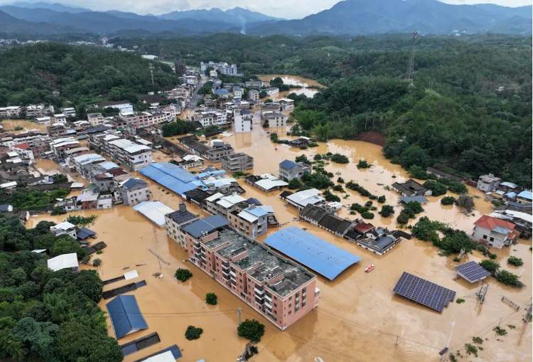 广东梅州多地暴雨致5人遇难15人失联