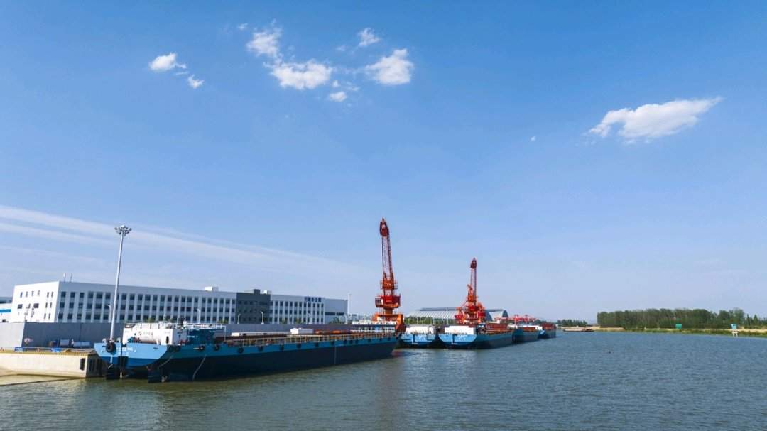 中国纯电动内河船舶首次出海！世界航运巨头从山东新能船业订购电动船舶