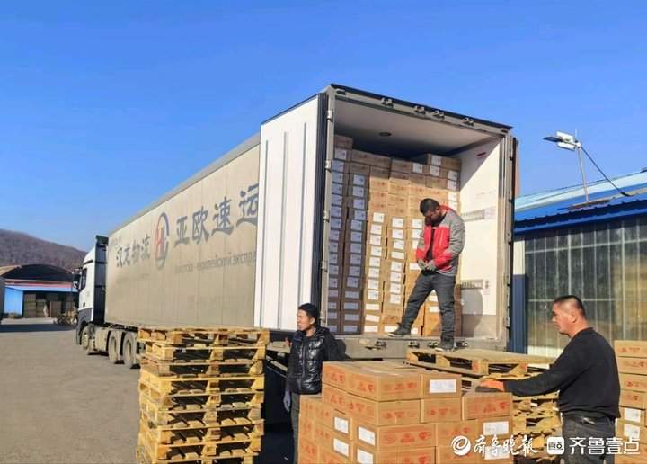 “鲁A”跨国记：踏上万里返程路，看到国门就看到了家