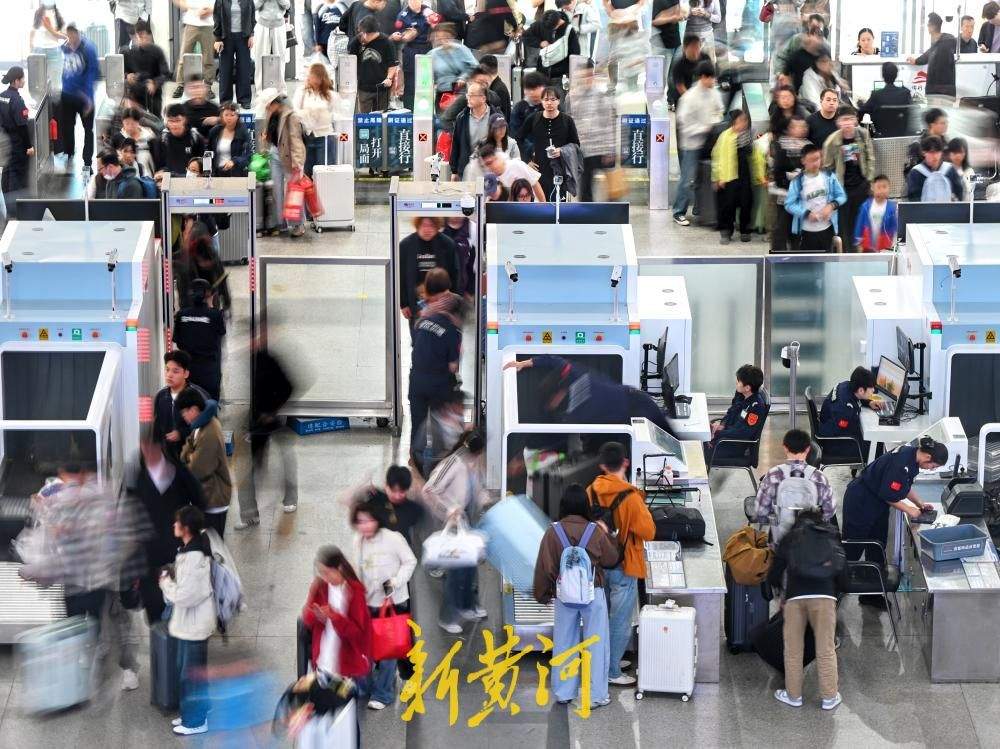 返程客流高峰到来，济南三大火车站 “双节”假期预计发送旅客260万人次