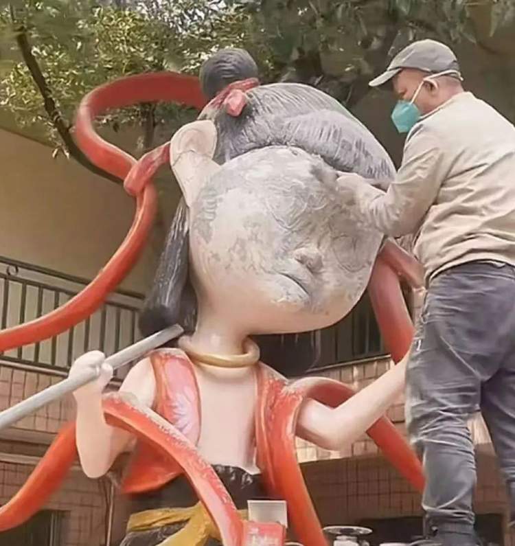 广东一景区回应“门口的哪吒雕塑被吐槽像光头强”