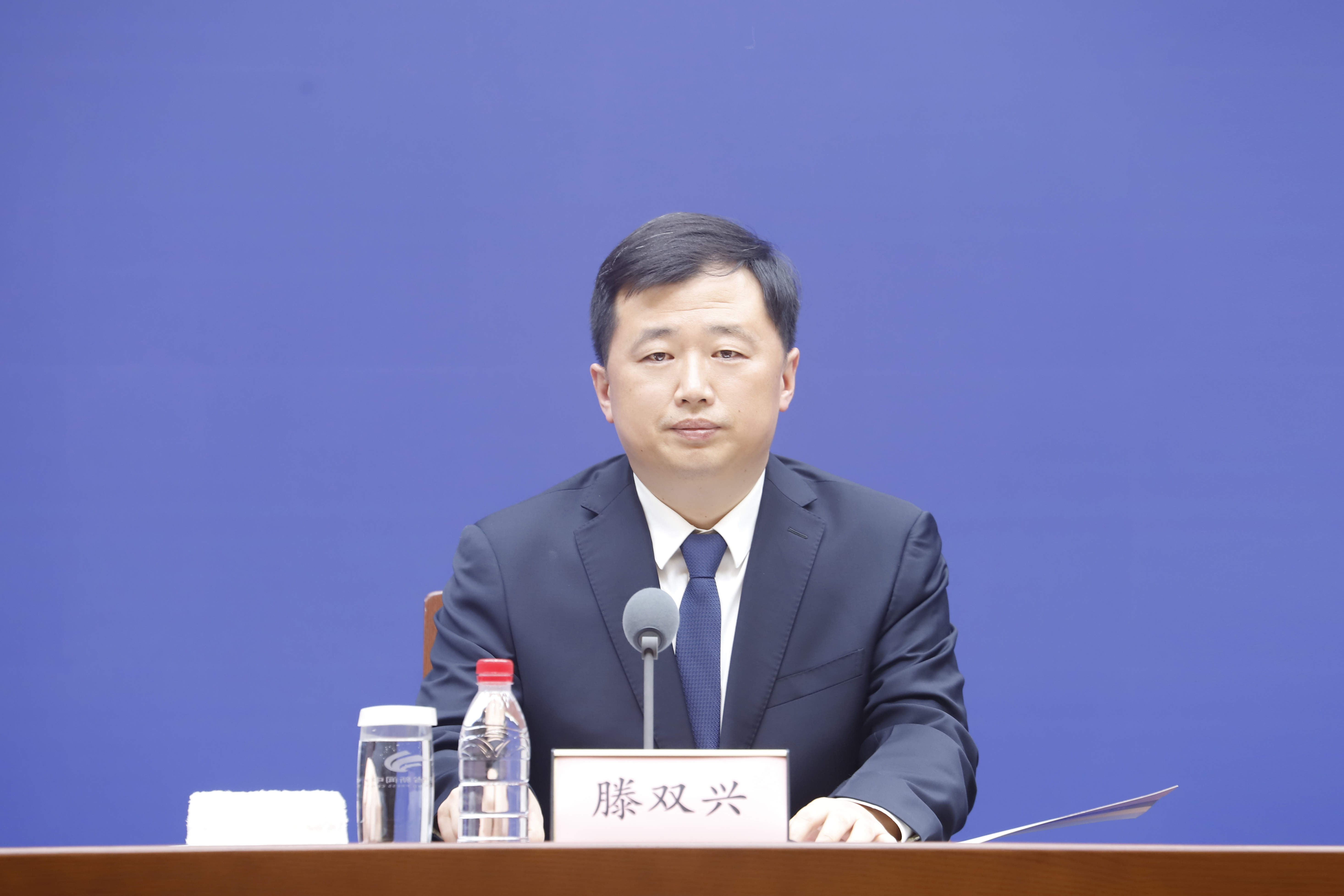 到2026年，济南起步区完成200公里道路、117个路口网联设施建设，部署无人驾驶车辆150辆以上